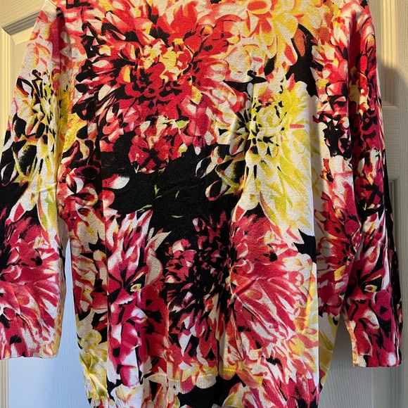 Joseph A Three-quarter Sleeve Cardigan Floral Sweater - Picture 2 of 6